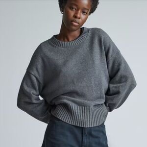 Everlane Boxy Sweater in Everyday Cotton in heathered charcol S